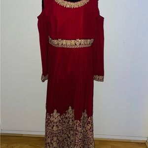 Luxurious burgundy maroon and Gold Long Sleeve Dress